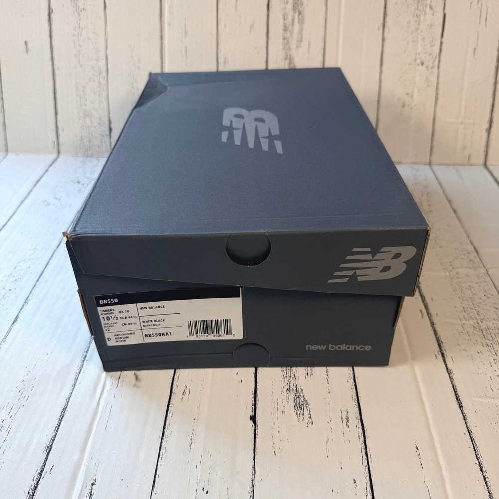 New Balance 550 'Oreo' Mens Size 10.5 - NEW - Picture 13 of 13